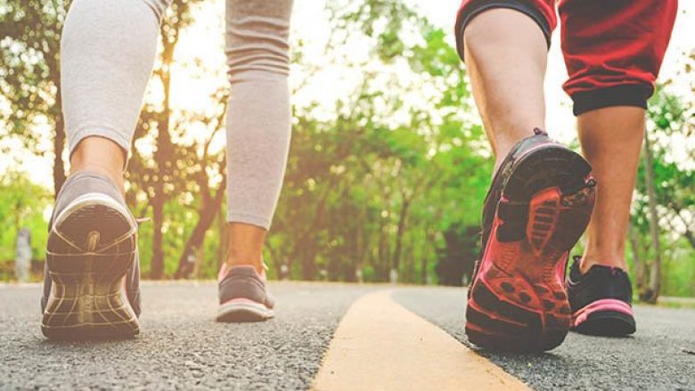 Gjashtë gjërat që i ndodhin trupit kur ecni çdo ditë