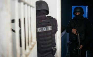 “Luftë” në një burg të Brazilit, brushat e dhëmbëve u përdorën si thika – 15 të vdekur