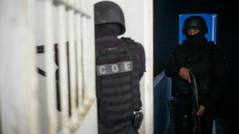“Luftë” në një burg të Brazilit, brushat e dhëmbëve u përdorën si thika – 15 të vdekur