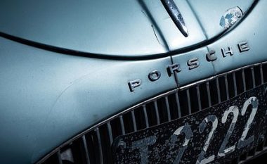 Porsche-ja më i vjetër i mbijetuar në botë është në shitje – tregohet çmimi dhe si duket vetura tani (Foto)