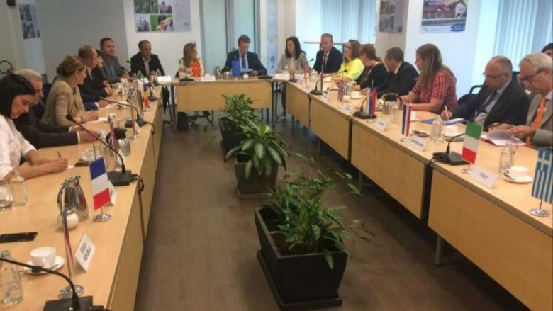 Grupi i deputetëve të pavarur të OBRM-PDUKM-së takohet me ambasdorët e Gjermanisë, Britanisë së Madhe dhe Holandës