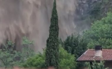 Pas shiut të rrëmbyeshëm krijohet ujëvara, uji i së cilës derdhet shumë afër shtëpive në Itali (Video)