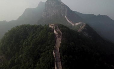 Muri kinez në prag rrënimi (Video)