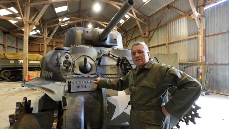 Koleksionisti i tankeve nga Lufta e Dytë Botërore: Janë në gjendje pune, me pjesë origjinale (Video)