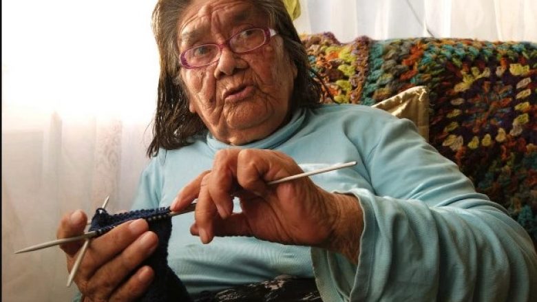 Kili, 91 vjeçarja e vetme që flet gjuhën antike 10 mijë vjeçare!