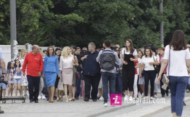 Kërkohet që “fëmijët të rriten me dashni, jo me papuçe”