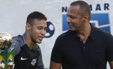 Pas akuzave për përdhunim, babai i Neymarit: Preferoj një krim në internet se sa një përdhunim