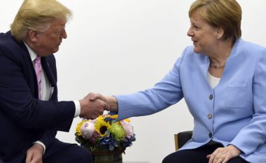 Trump vlerëson Angela Merkel si ‘person fantastik’ (Video)