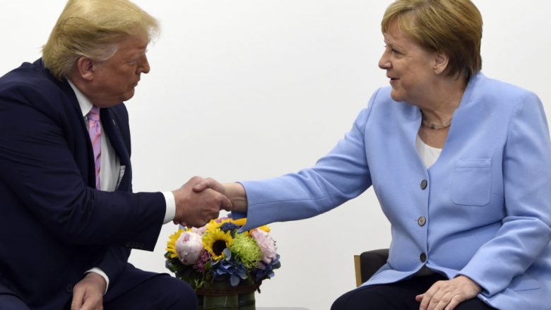 Trump vlerëson Angela Merkel si ‘person fantastik’ (Video)