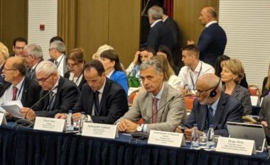 Lumezi merr pjesë në konferencën e kryetarëve të gjykatave supreme dhe prokurorëve në Mal të Zi