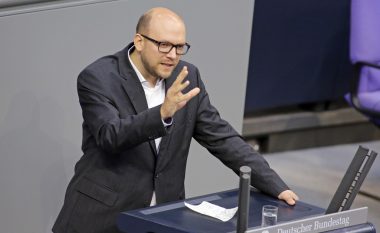 Deputeti gjerman: Dënojmë dhunën në zgjedhje, dëmton progresin e Shqipërisë për integrimin