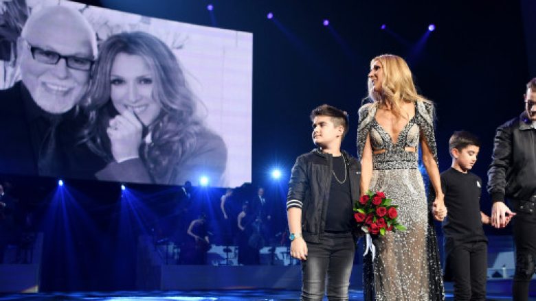 Celine Dion nderon bashkëshortin e ndjerë gjatë shfaqjes finale në Las Vegas