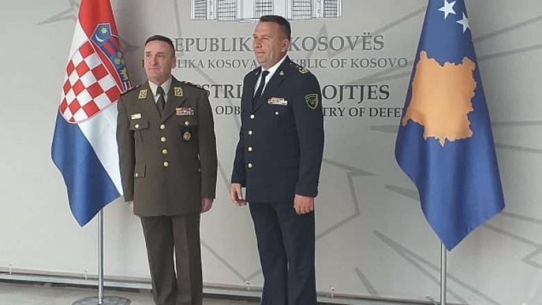 Gjenerali kroat ofron përvojën e ushtrisë së tyre për ushtrinë e Kosovës