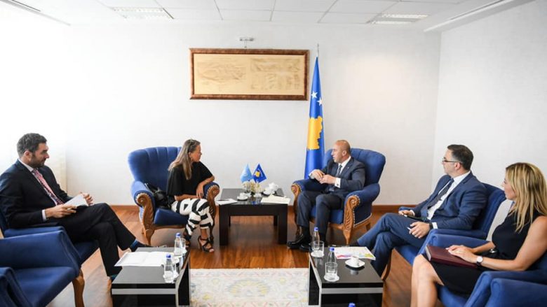 Haradinaj pret në takim koordinatoren për zhvillimin e OKB-së në Kosovë