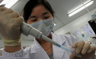 Kina ashpërson rregullat mbi materialin gjenetik të njeriut