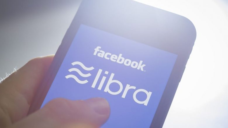 Bashkëthemeluesi i Facebookut ka thënë kriptovaluta Libra do t’i japë investitorëve fuqi të tepruar