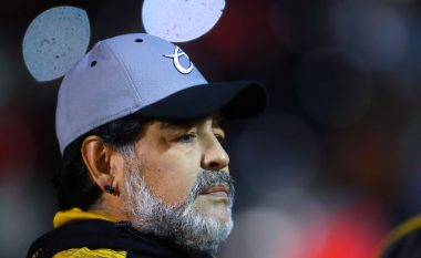 Rrëfimi i Maradonas për vajzat e tij: Unë isha duke vdekur, ato blinin apartamente në Miami