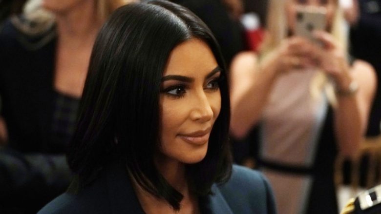 Kim Kardashian prezanton linjën e saj të të brendshmeve