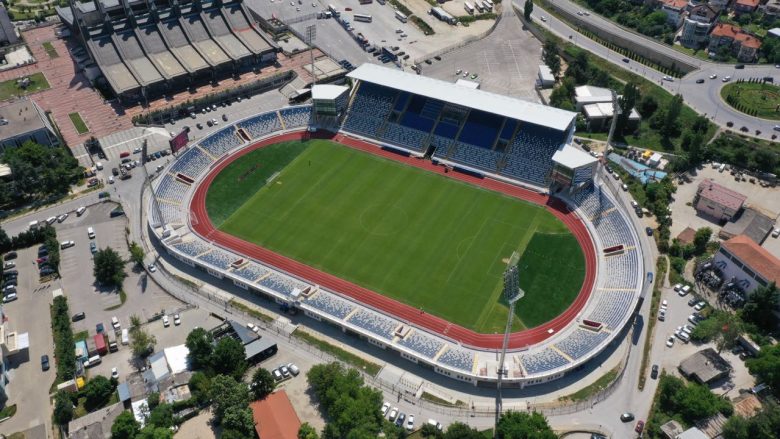 Objekti fluturues i çuditshëm i cili rrëmbeu vëmendjen në Lojën e Yjeve në stadiumin “Fadil Vokrri” befasoi të gjithë