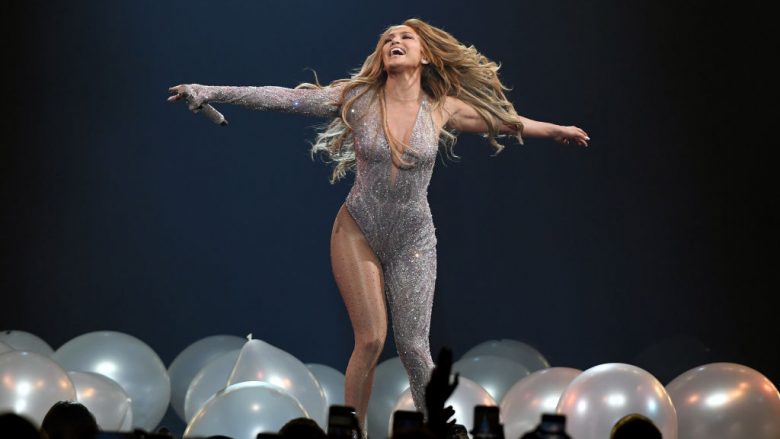 J.Lo i shqetësoi fansat me një fotografi të publikuar në rrjetet sociale