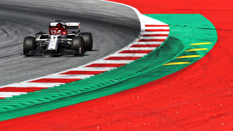 Reagimi i Raikkonen kundrejt Hamiltonit në incidentin gjatë provave zyrtare në Austri