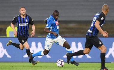 Unitedi ofron 95 milionë për Koulibalyn, por nuk bindet Napoli