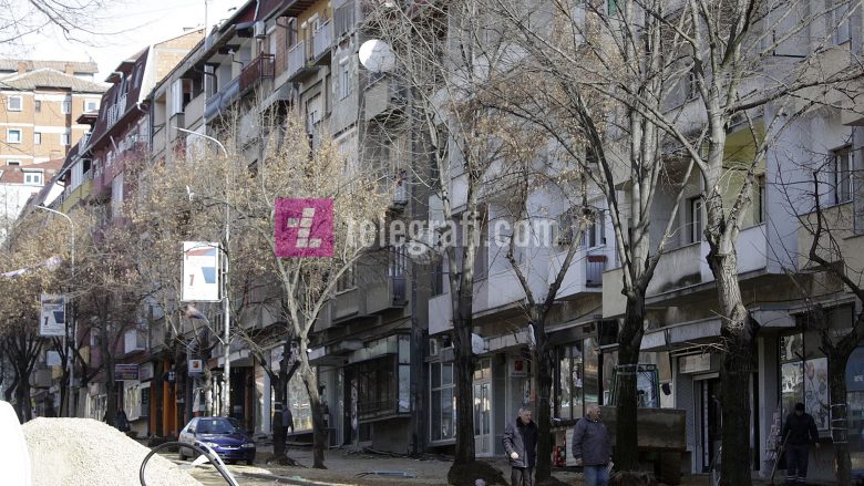 Serbët paralajmërojnë se nga e hëna, në veri do të mbyllen të gjitha dyqanet, përfshirë edhe furrat e bukës
