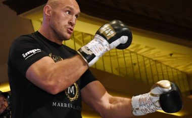 Tyson Fury mendon se Joshua është i mbaruar: Ai nuk mund të kthehet më