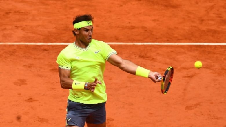 Nadal mposht Federerin, arrin në finale të Roland Garrosit