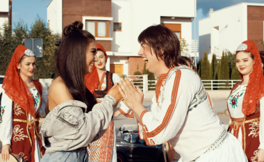 Melinda Ademi lanson këngën e re “Pika Pika”, pjesë e klipit edhe Teta Gjyli
