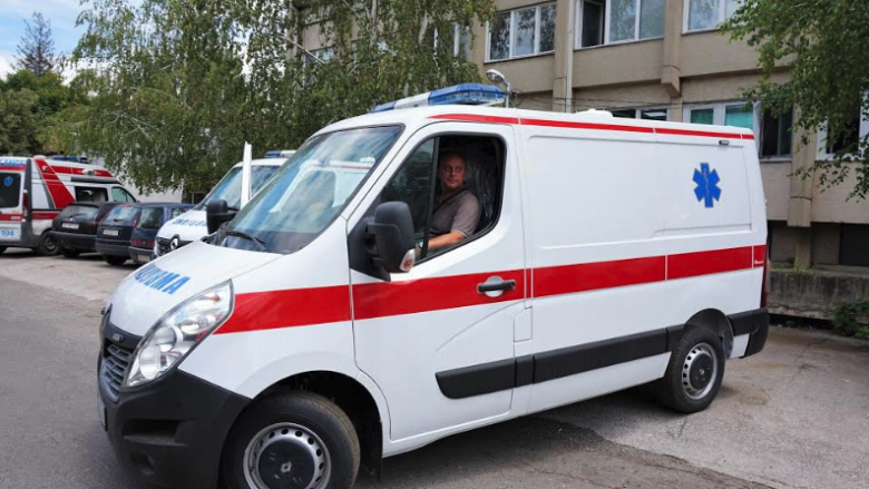Në Maqedoni ka gjithsej 183 automjete të ambulancës ndërsa mbi 50 përqind prej tyre janë donacion (Foto)