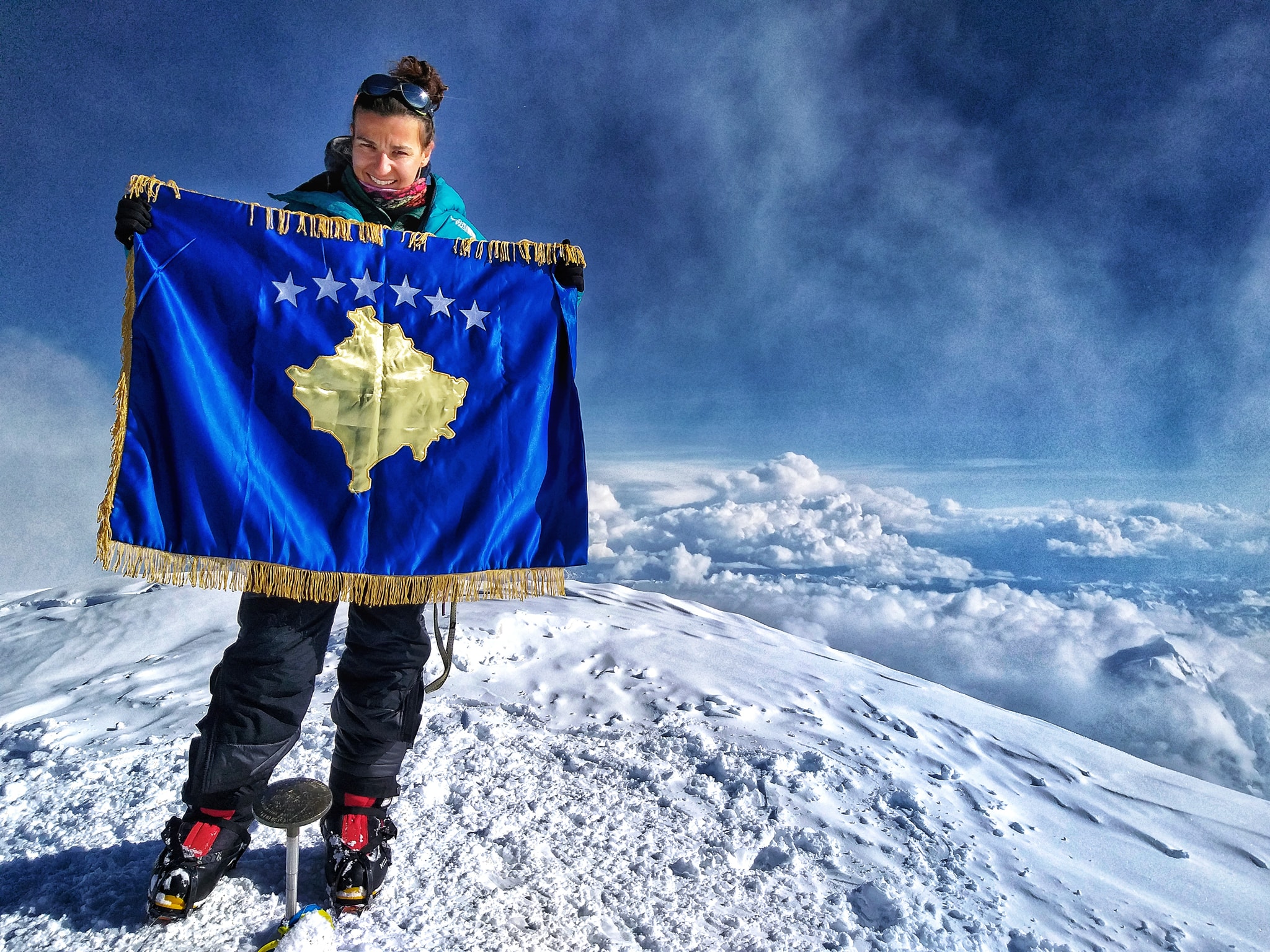 Arineta Mula ngjitet me sukses në majën e Denalit