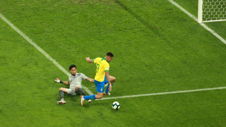 Brazili kualifikohet në çerekfinale të Kupës së Amerikës