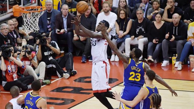 Warriors-Raptors, finalja me shikueshmërinë më të ulët në dhjetë vjetët e fundit të NBA-s