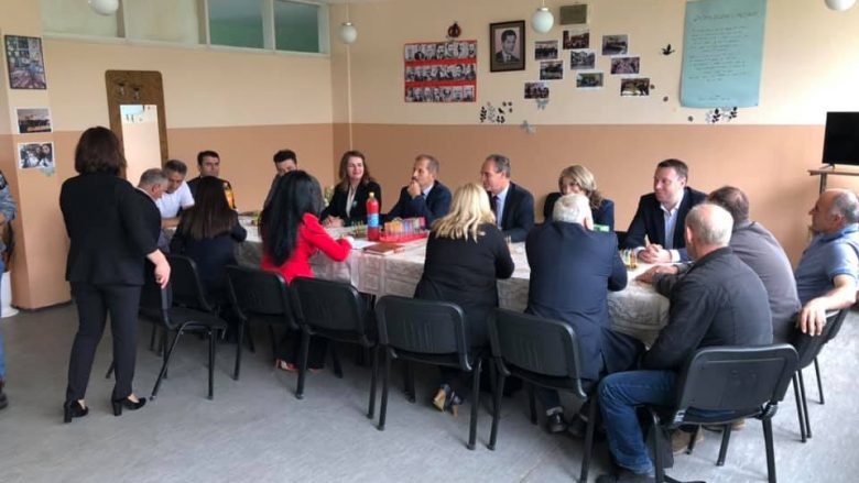 Deputetët e Kosovës vizitojnë tri komunat e Luginës së Preshevës