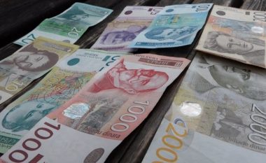 Dinari serb po shfrytëzohet si mjet pagese në Kosovë, konsiderohet shkelje kushtetuese