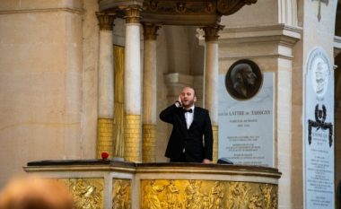 Ezani thirret në një Kishë të Parisit si pjesë e repertoarit të Filharmonisë së Kosovës, edhe kjo i irritoi serbët (Video)