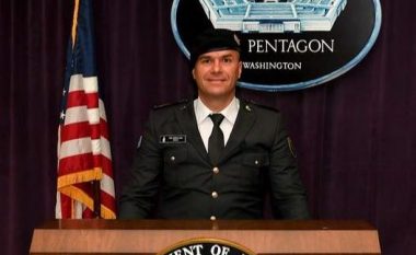 Diplomon rreshteri i FSK-së në akademinë ushtarake në SHBA