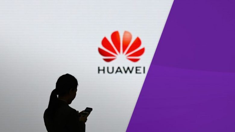 Huawei ndalon disa linja të prodhimit