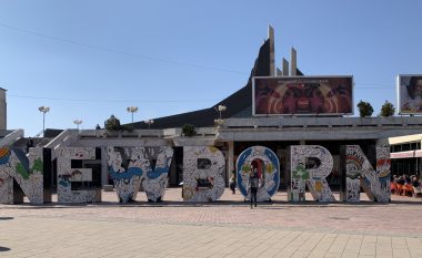 Udhëtarja australiane shkruan për kryeqytetin e Kosovës: Prishtina, një qytet ku do të dëshironi të qëndroni!