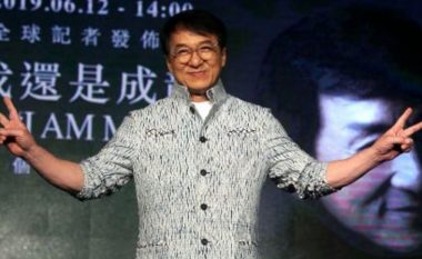 Në Tajvan për promovimin e albumit të ri, Jackie Chan: Nuk di asgjë për protestat masive në Hong Kong