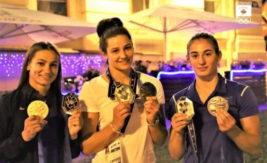 Fotoja e shumëpritur: Krenaritë tona pozojnë me medaljet e Lojërave Evropiane