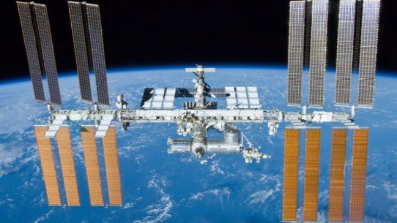 NASA hap Stacionin Hapësinor Ndërkombëtar për turistët