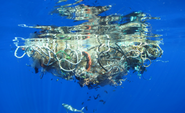 Ministrat e Financave të G20-së miratojnë krijimin e kornizës për uljen e mbetjeve plastike në oqean