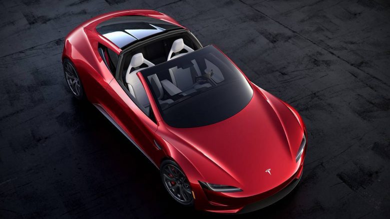 Elon Musk: YouTube do të integrohet në veturat Tesla
