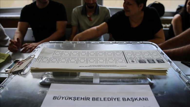 Fillon rivotimi për kryebashkiakun e Stambollit