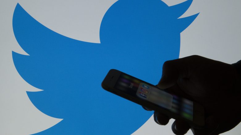 Twitter me rregulla të reja për postimet e figurave publike dhe politikanëve