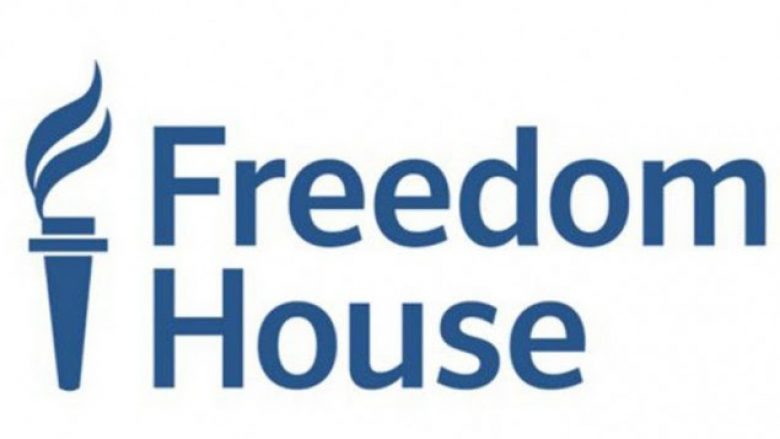 Freedom House: Përkeqësim i lirisë së medias në botë, ja ku renditet Shqipëria dhe Kosova