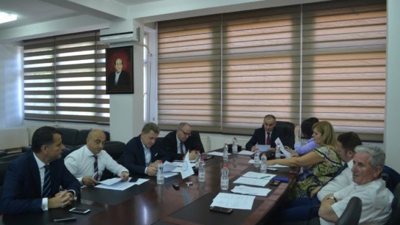 Bajram Kosumi rizgjidhet rektor i Universitetit të Gjilanit