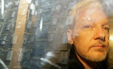 Assange nuk do të akuzohet për zbulimin e mjeteve sekrete të CIA-s